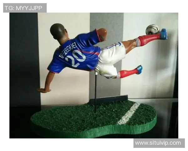 足球明星公仔手办图片欣赏领略球场传奇人物的魅力与风采